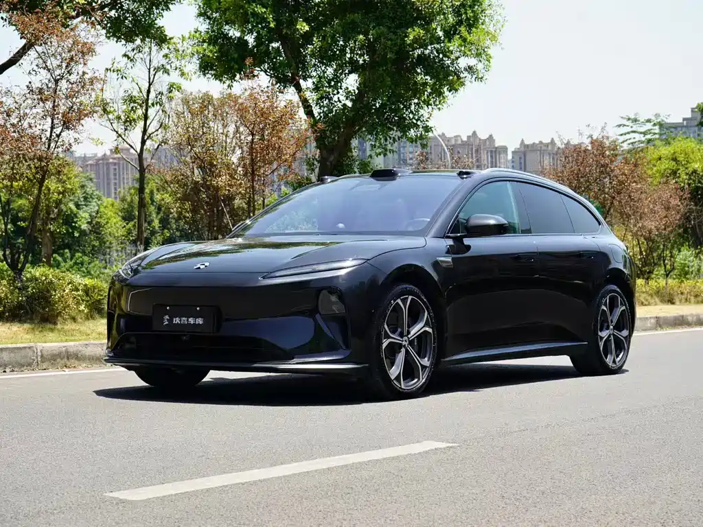 NIO ET5T