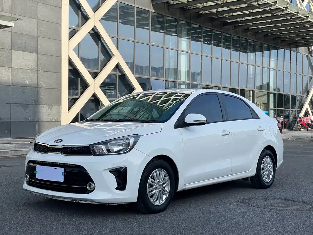 Kia Pegas