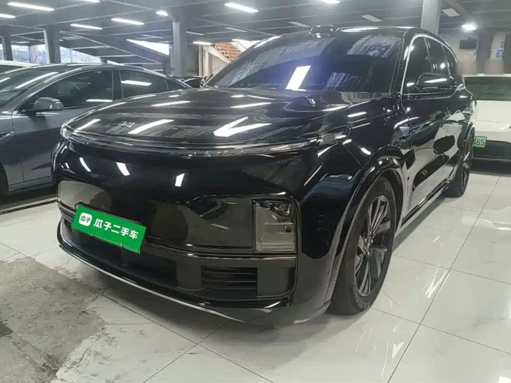 Li Auto L8