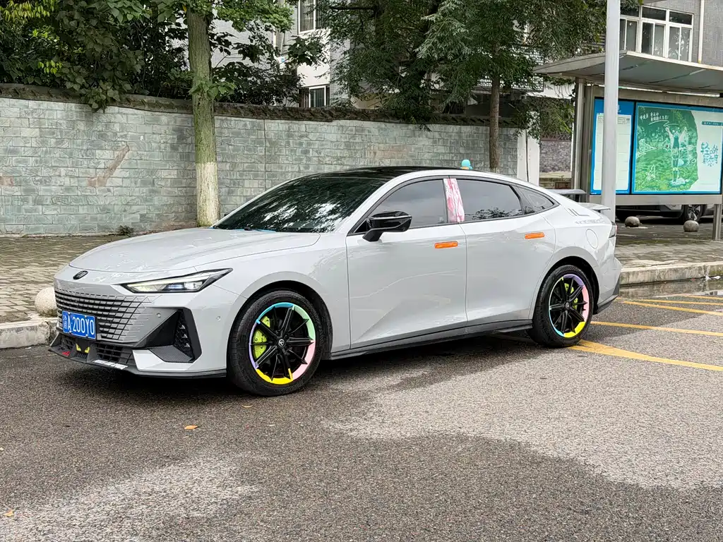 Changan UNI-V