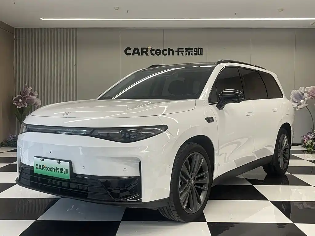 Leapmotor C16