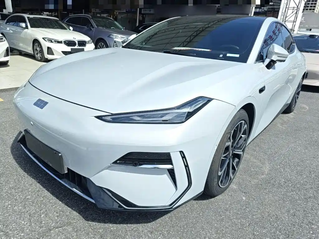 Geely Galaxy Galaxy E8