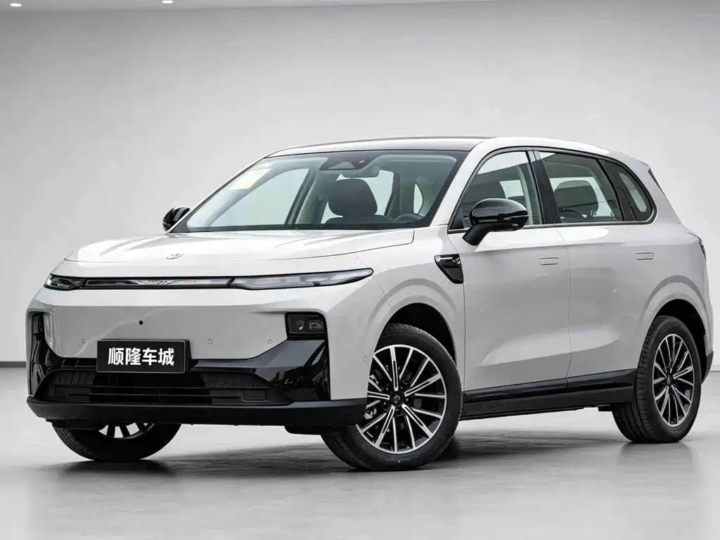 Leapmotor B10