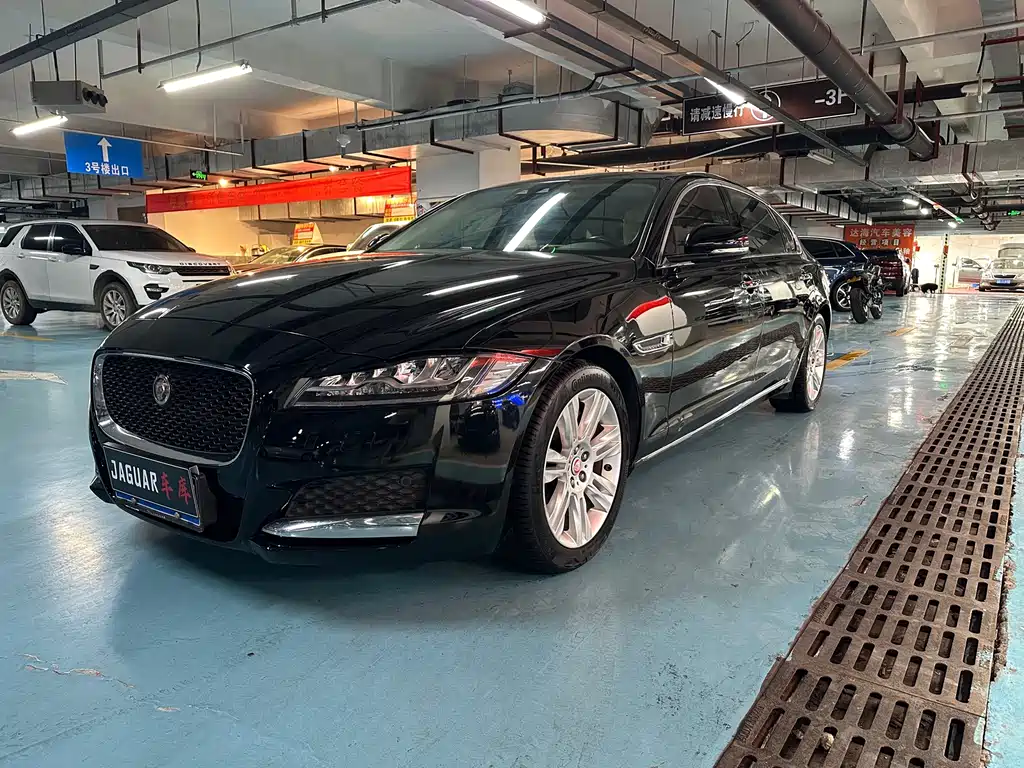 Jaguar XFL