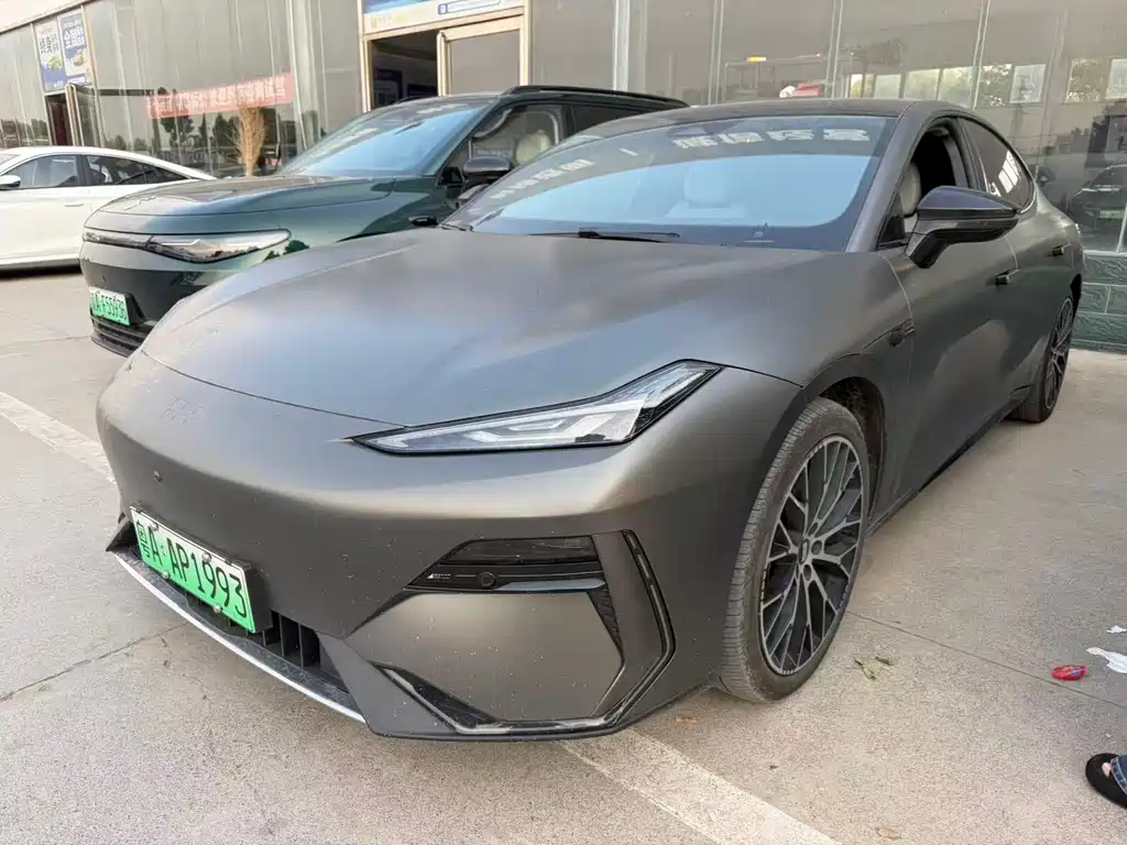 Geely Galaxy Galaxy E8