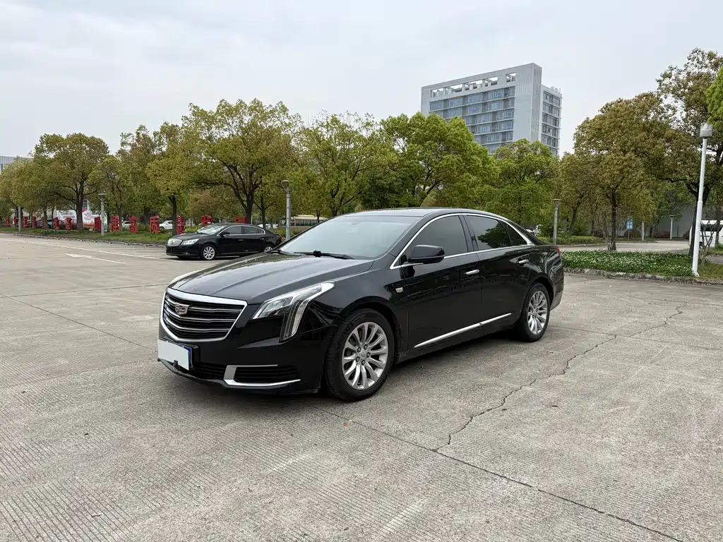 Cadillac XTS
