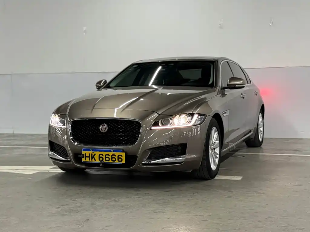 Jaguar XFL