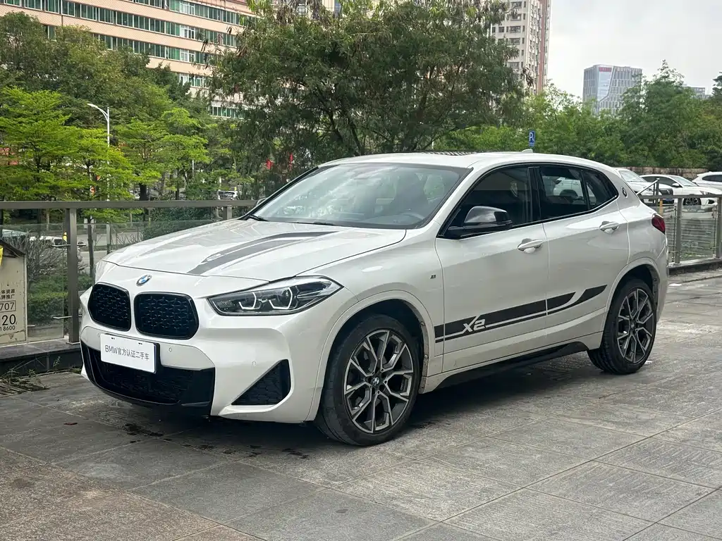 BMW X2