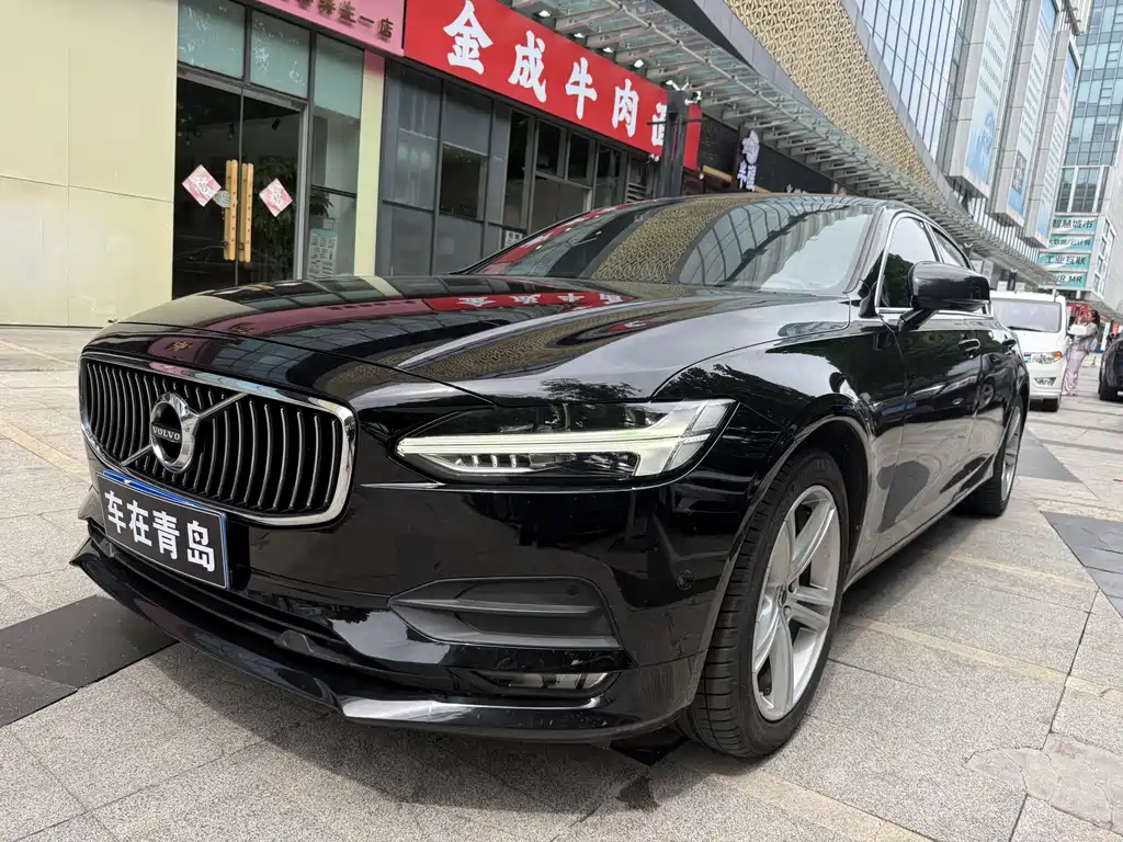 Volvo S90