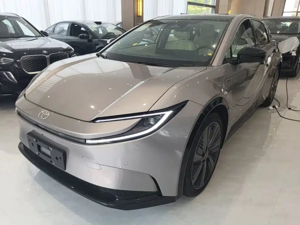 Toyota bZ5