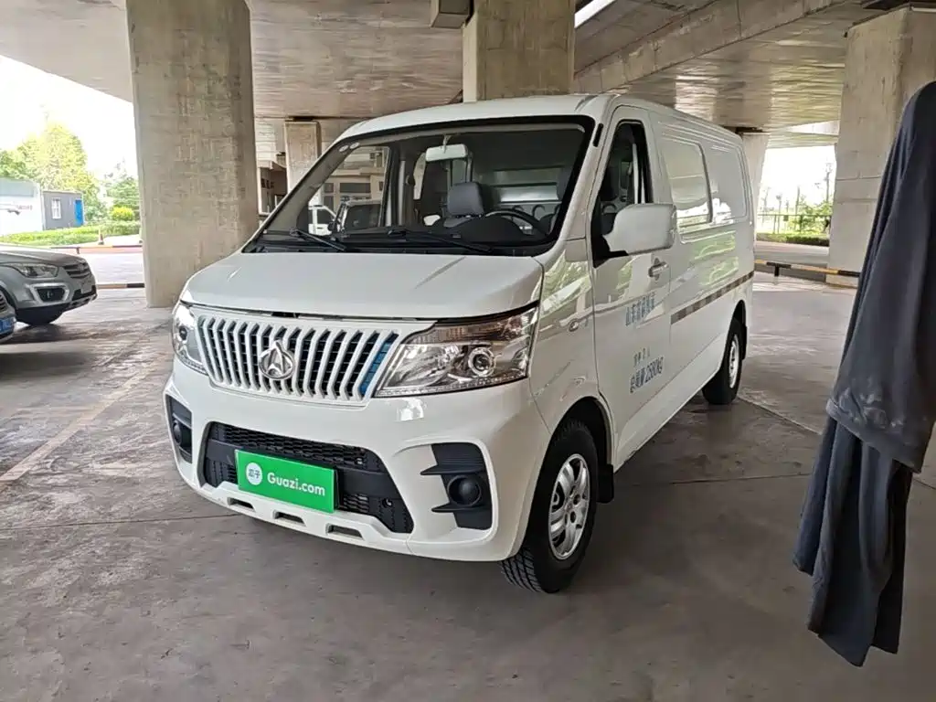 Changan EM60