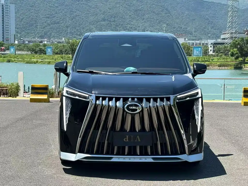GAC M8
