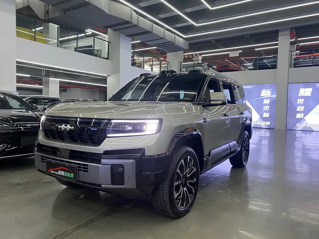 Fangchengbao Leopard 8