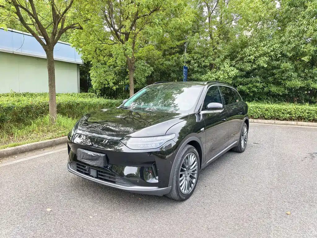 Leapmotor C11
