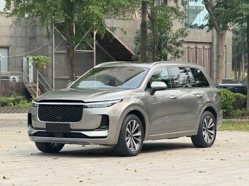 Li Auto ONE