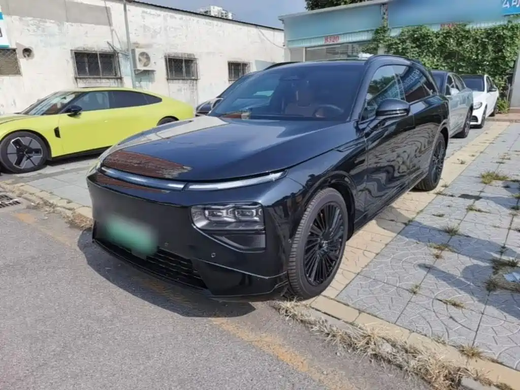 Xpeng G9