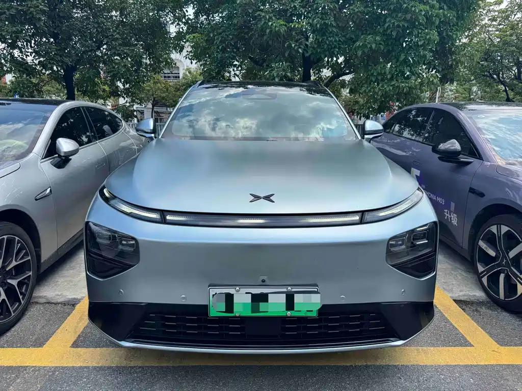 Xpeng G9