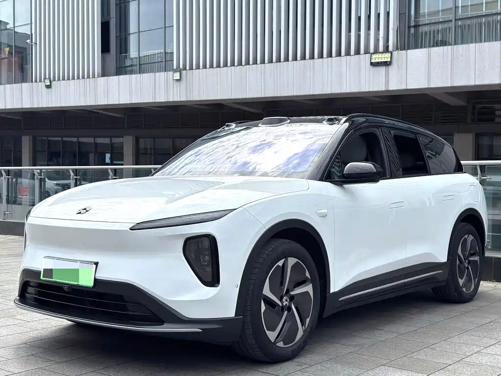 NIO ES6