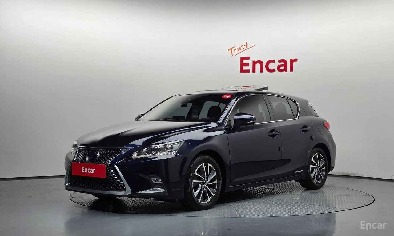 Lexus CT200h