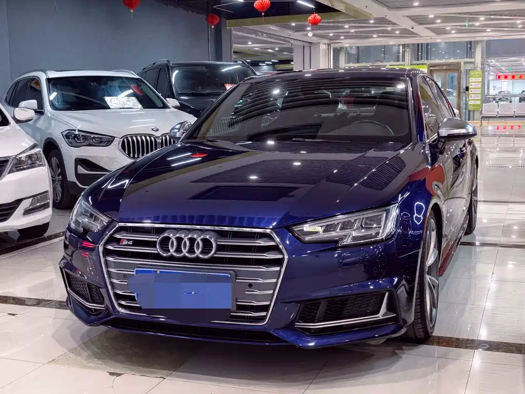 Audi S4