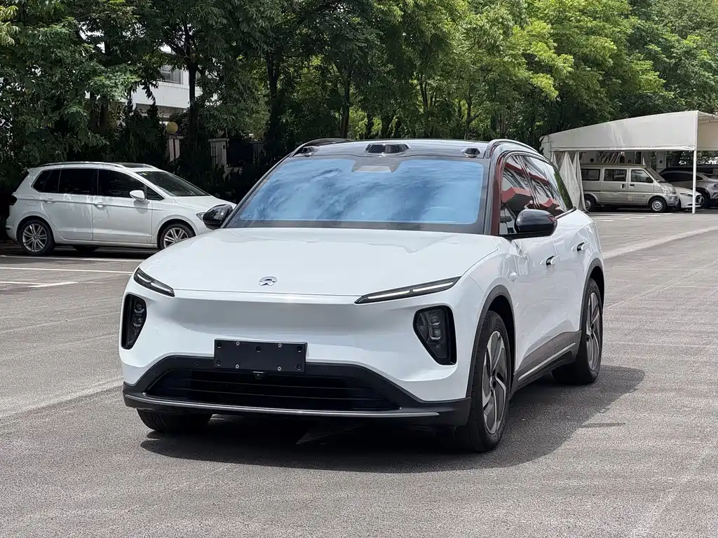 NIO ES6