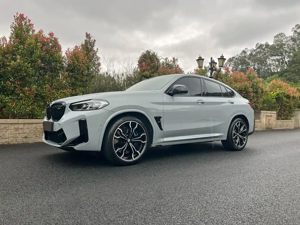 BMW X4 M