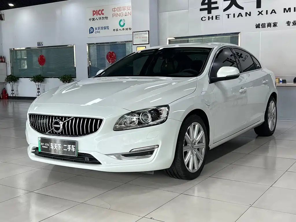 Volvo S60