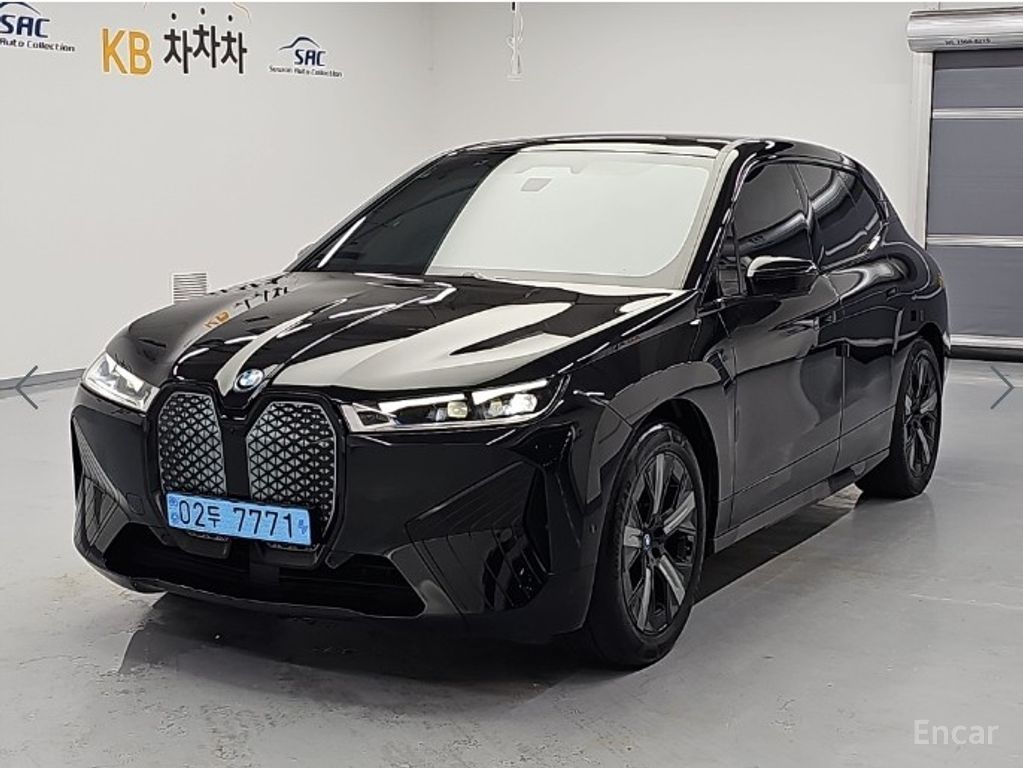 BMW iX