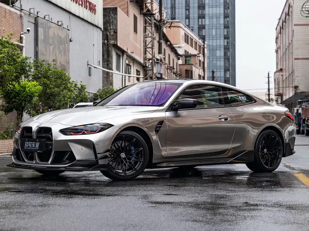 BMW M4