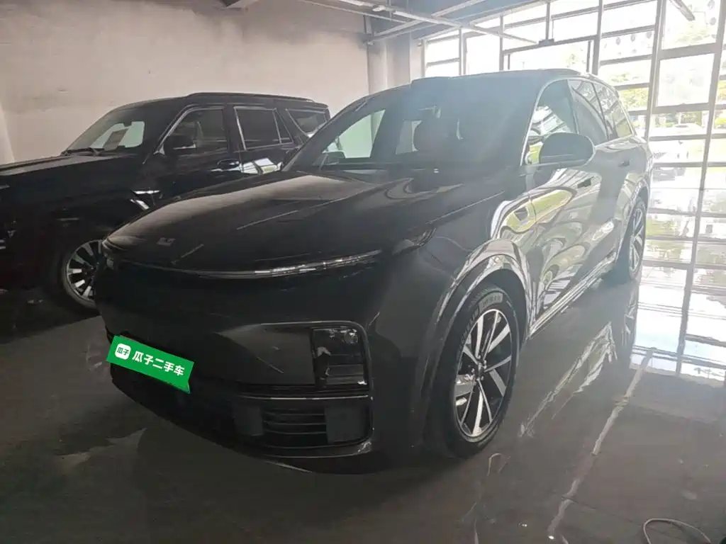 Li Auto L8