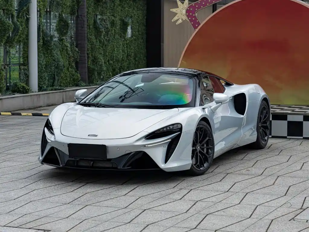 McLaren Artura