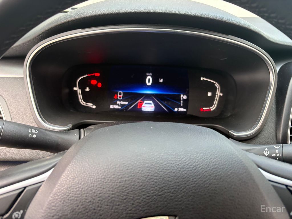 Renault SM6
