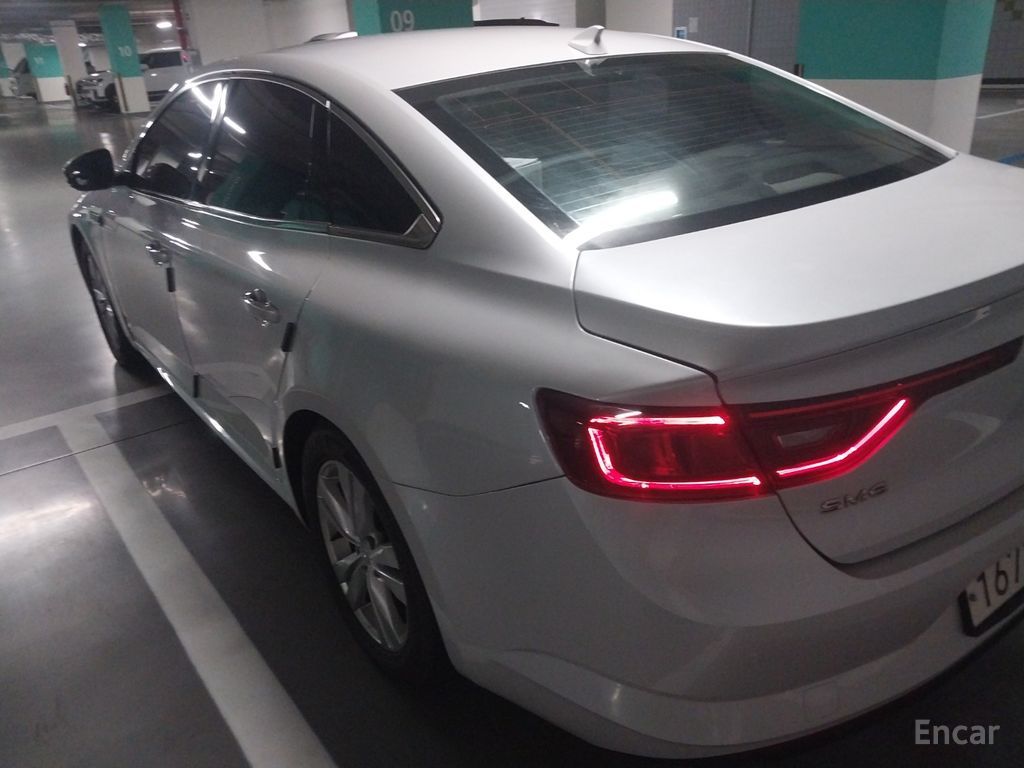 Renault SM6