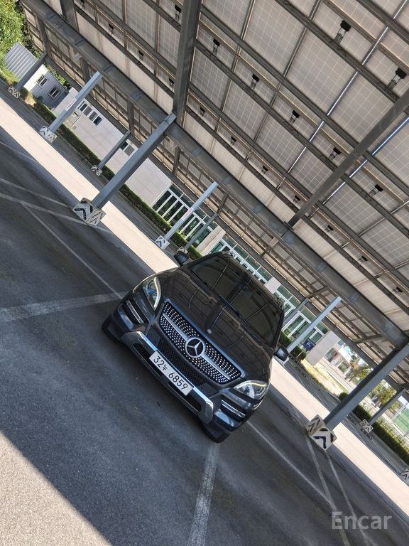 Mercedes-Benz M-Class W166