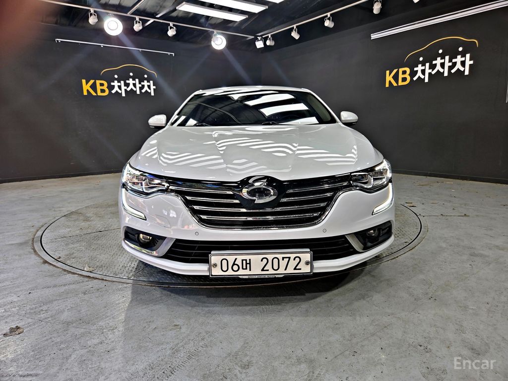 Renault SM6