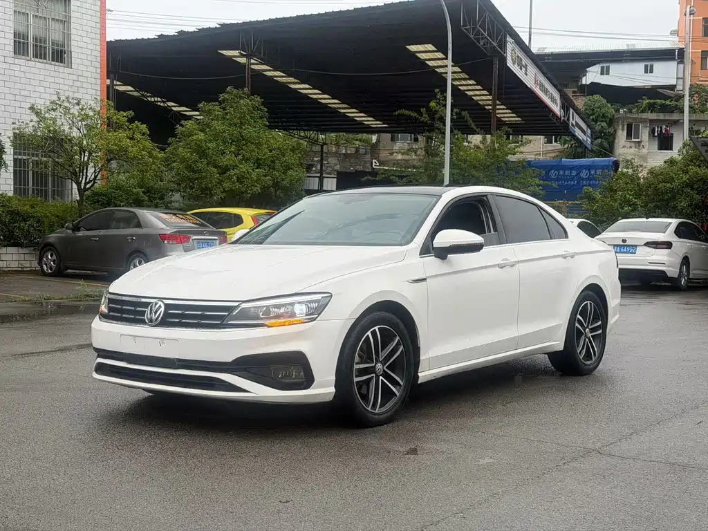 Volkswagen Lamando