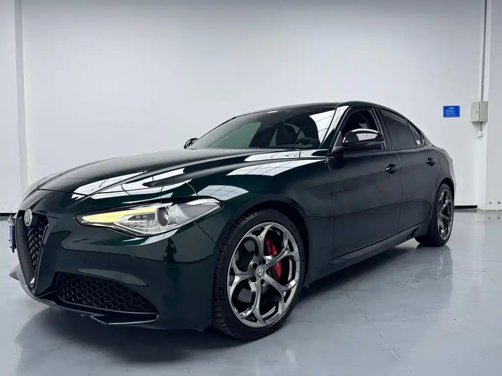 Alfa Romeo Giulia
