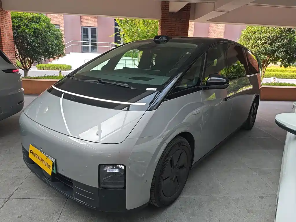 Li Auto MEGA