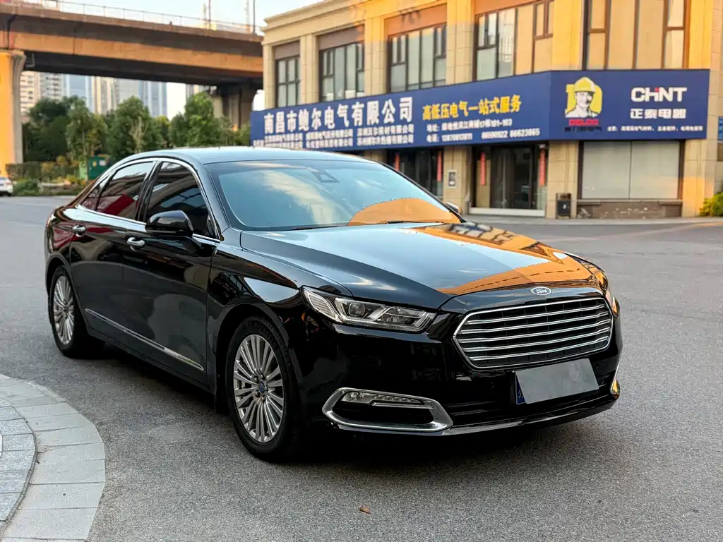 Ford Taurus