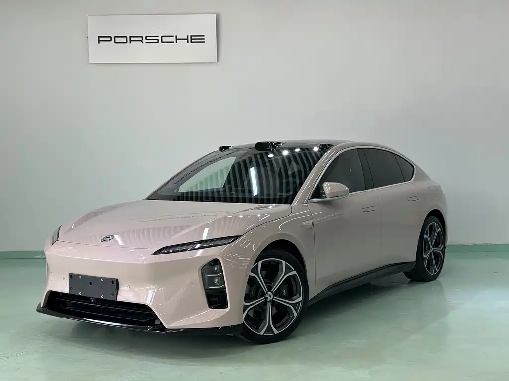 NIO ET5