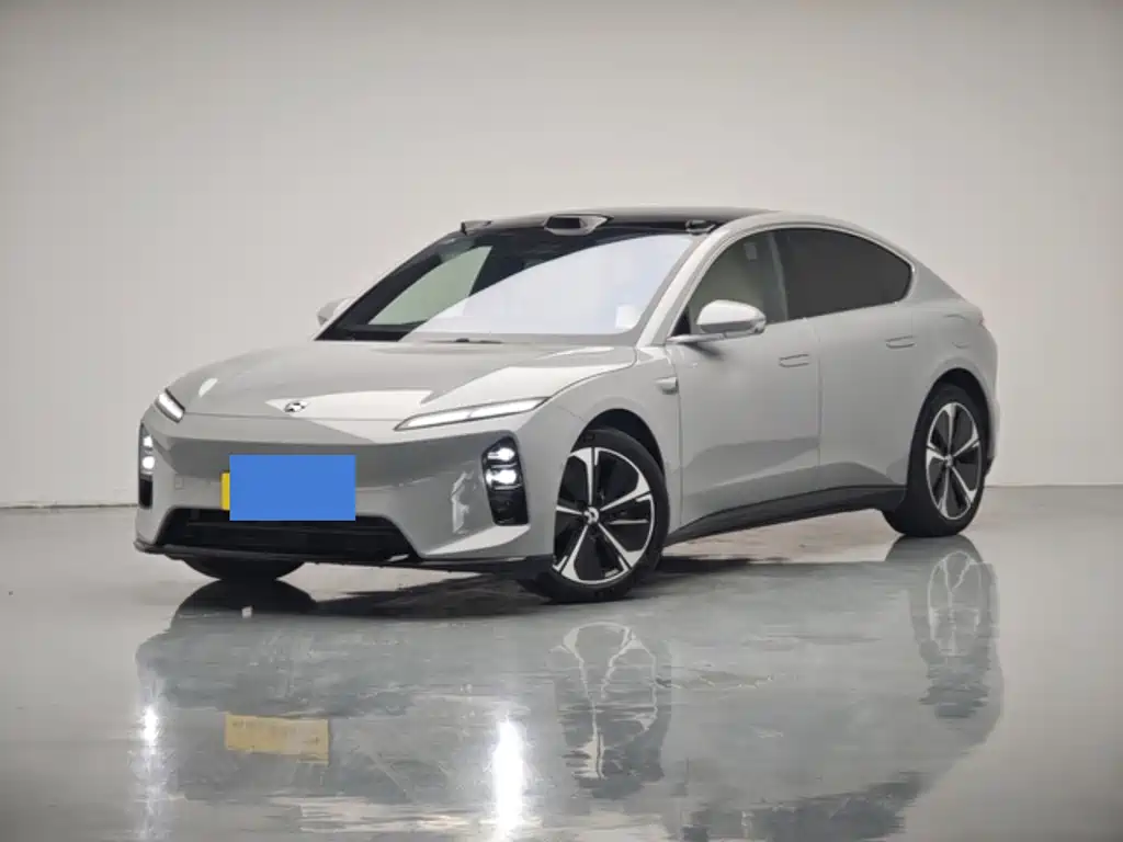 NIO ET5
