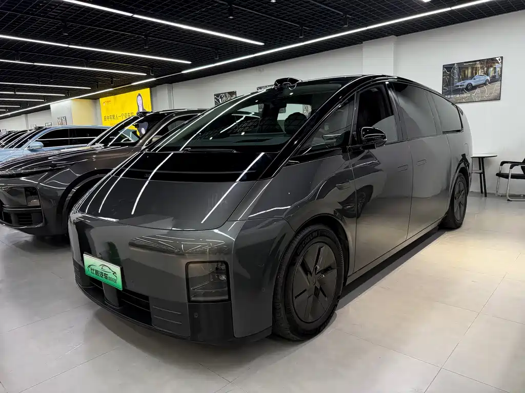 Li Auto MEGA