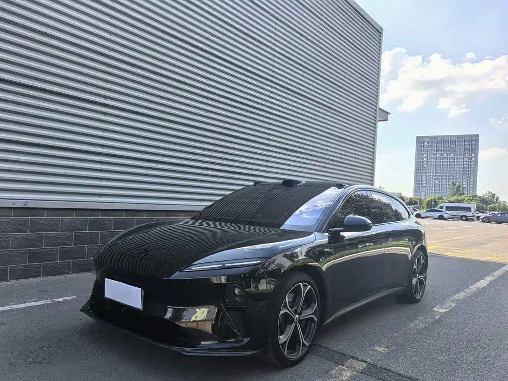 NIO ET5T