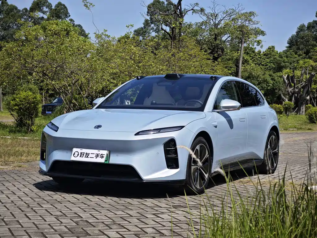 NIO ET5T