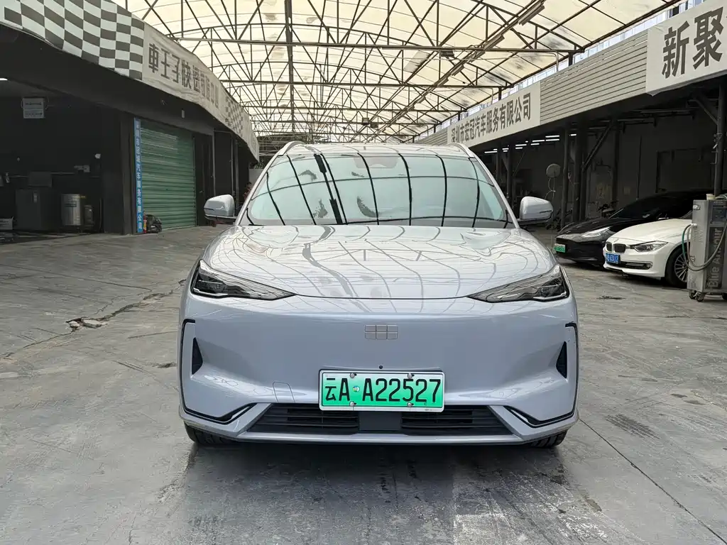 Geely Galaxy Galaxy E5