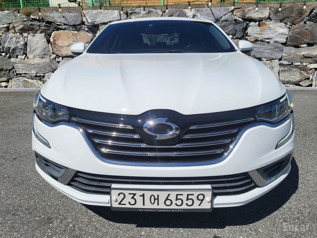 Renault SM6