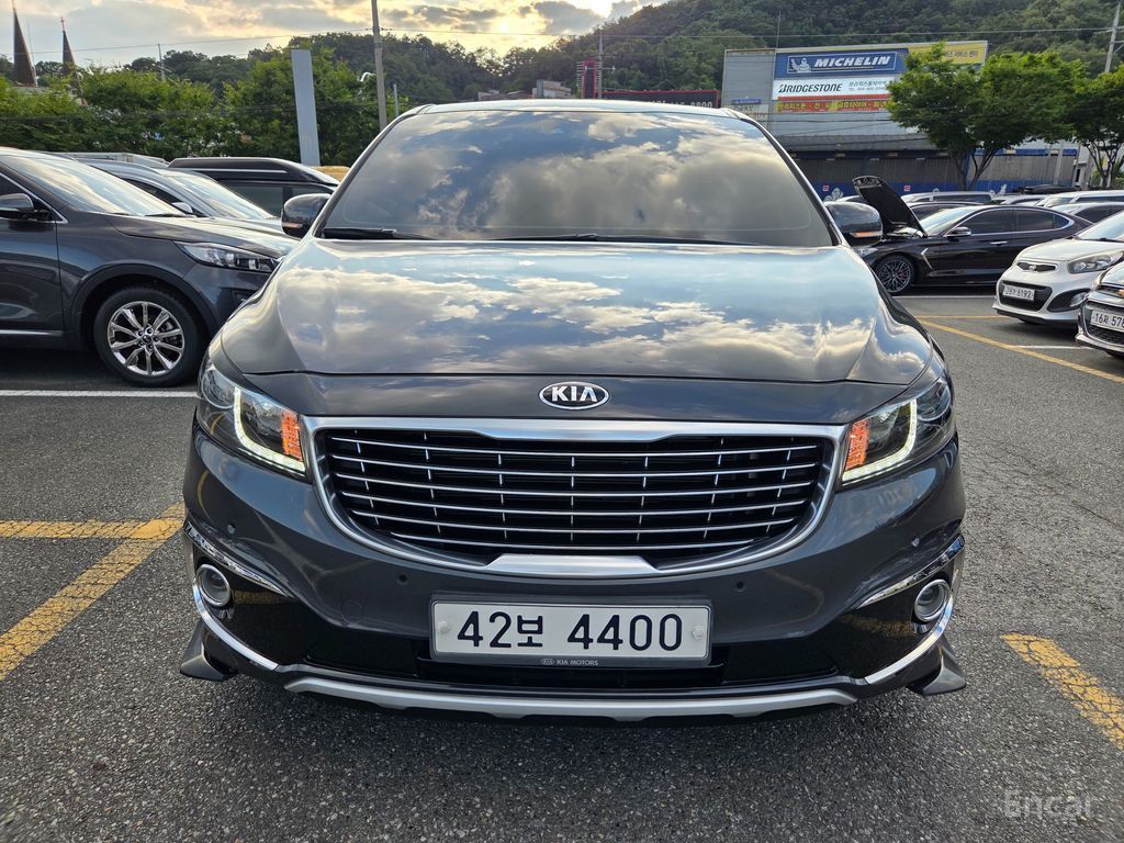 Kia Carnival