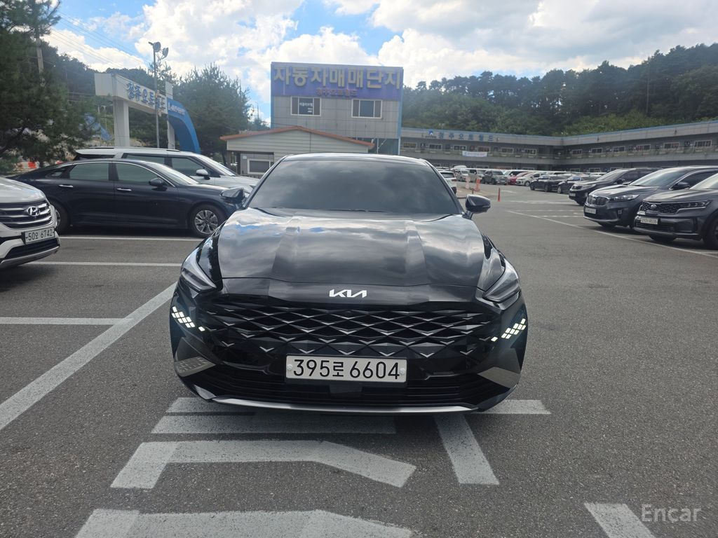 Kia K8