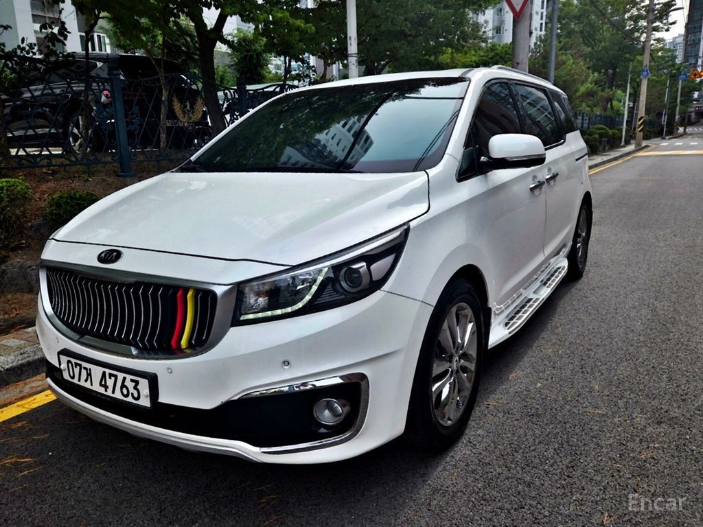 Kia Carnival