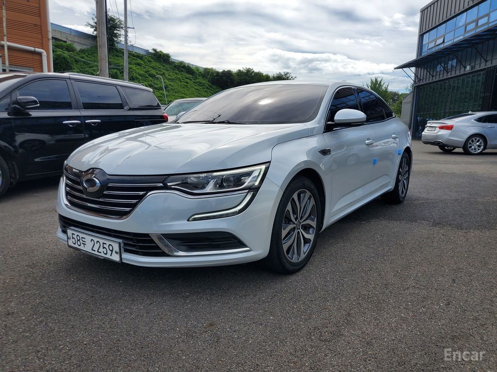 Renault SM6